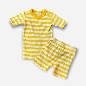 Hanna Andersson Yellow Striped PJs 120 cm (6-7)